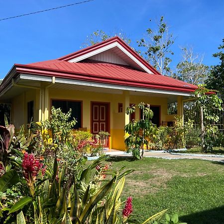 Uptown Guesthouse Siquijor Eksteriør billede